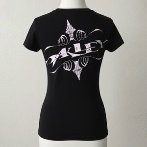 Y2k Oakley graphic tee (pink logo)
